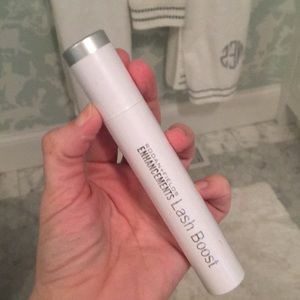 NIP Rodan and Fields Lash boost